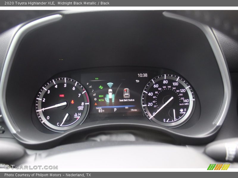 Midnight Black Metallic / Black 2020 Toyota Highlander XLE
