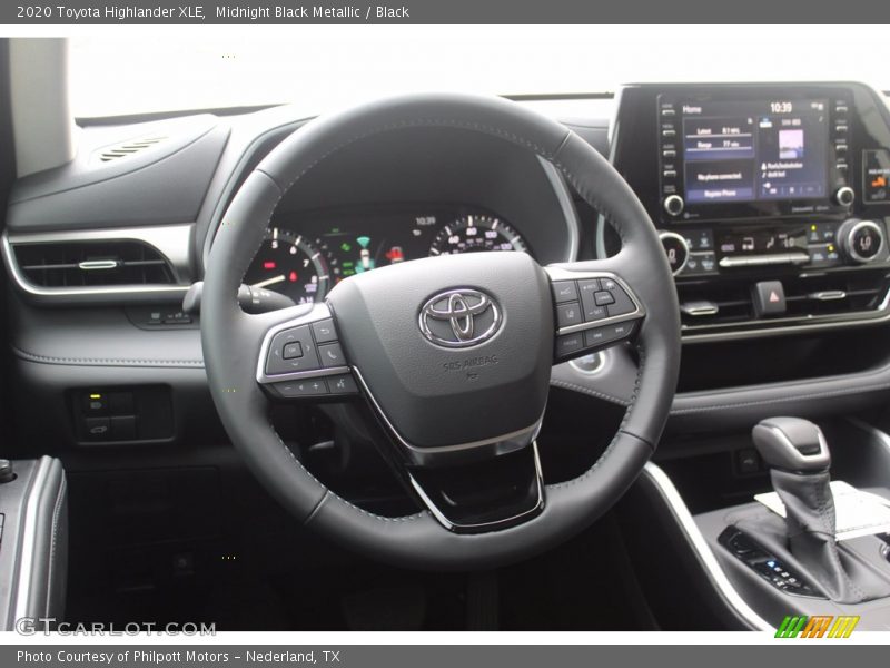 Midnight Black Metallic / Black 2020 Toyota Highlander XLE