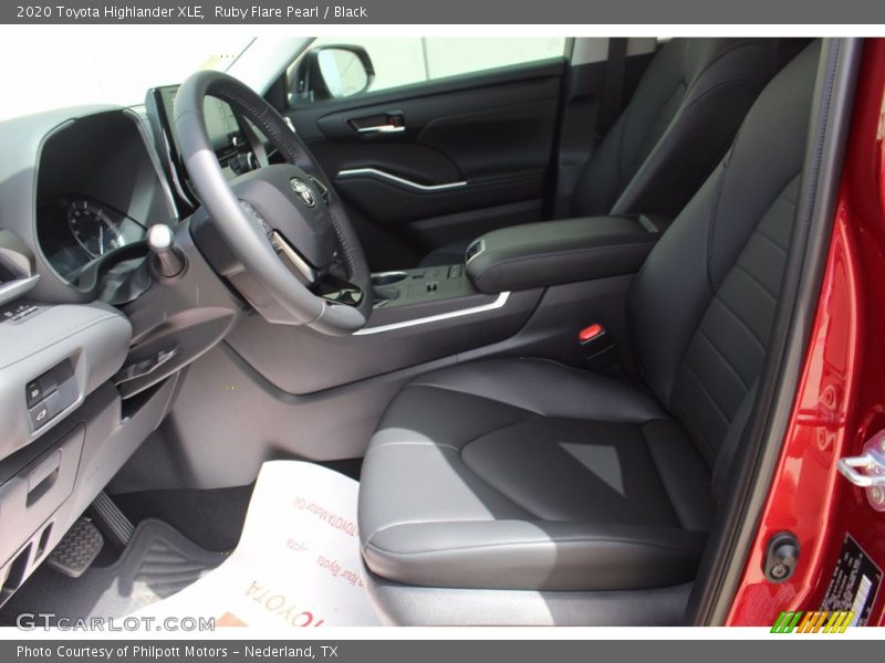 Ruby Flare Pearl / Black 2020 Toyota Highlander XLE