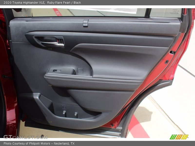 Ruby Flare Pearl / Black 2020 Toyota Highlander XLE