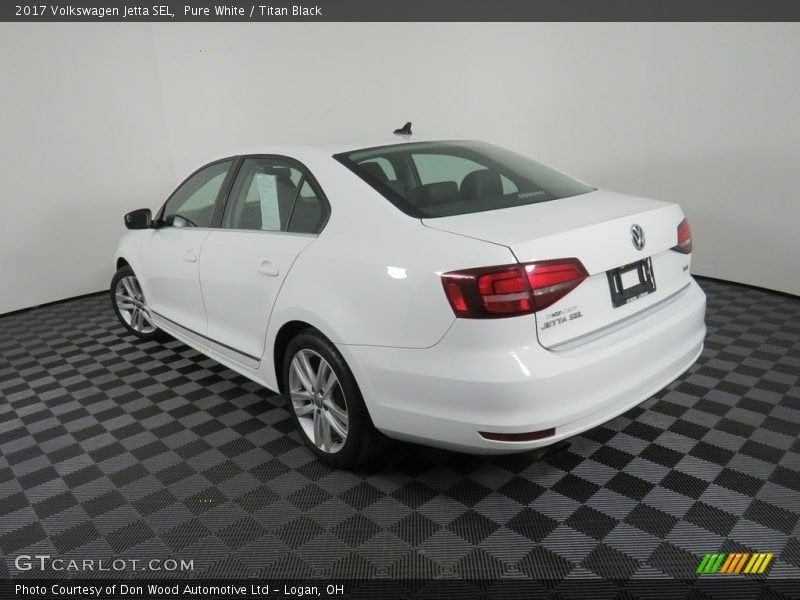 Pure White / Titan Black 2017 Volkswagen Jetta SEL