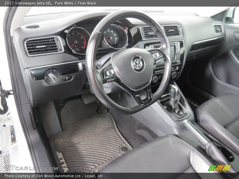 Pure White / Titan Black 2017 Volkswagen Jetta SEL