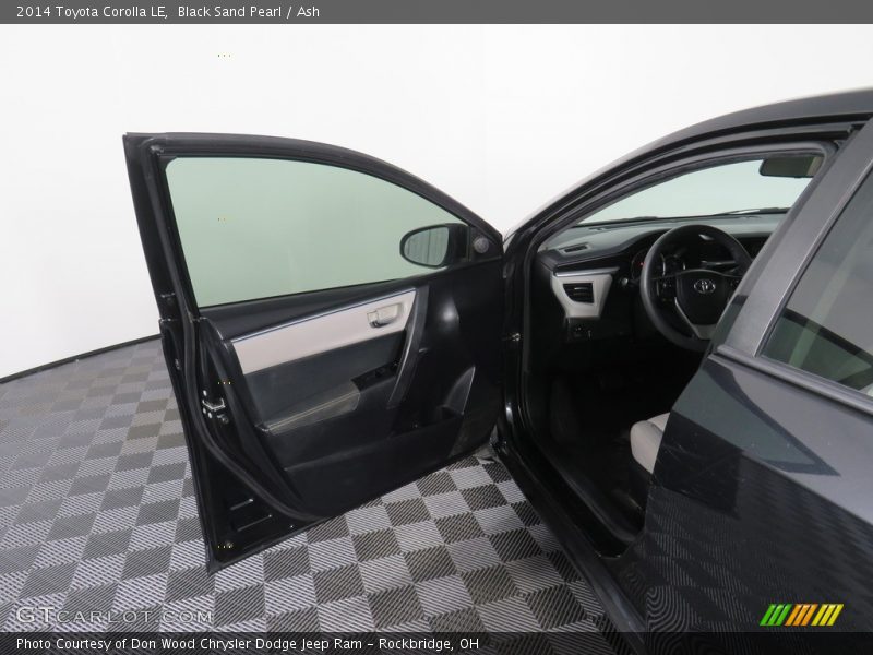 Black Sand Pearl / Ash 2014 Toyota Corolla LE