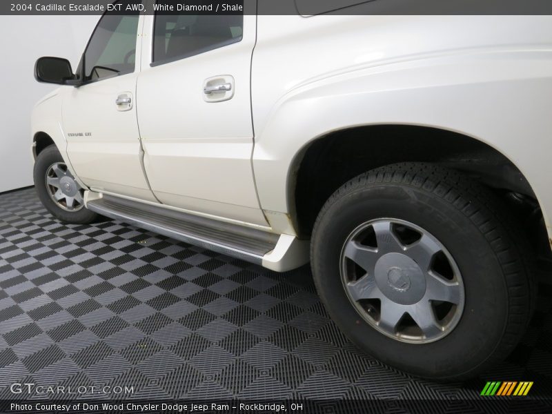 White Diamond / Shale 2004 Cadillac Escalade EXT AWD