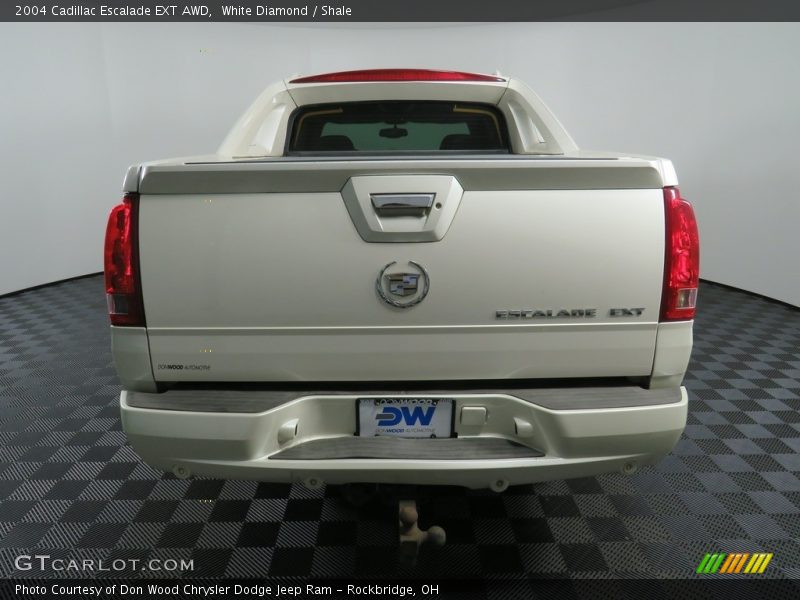 White Diamond / Shale 2004 Cadillac Escalade EXT AWD