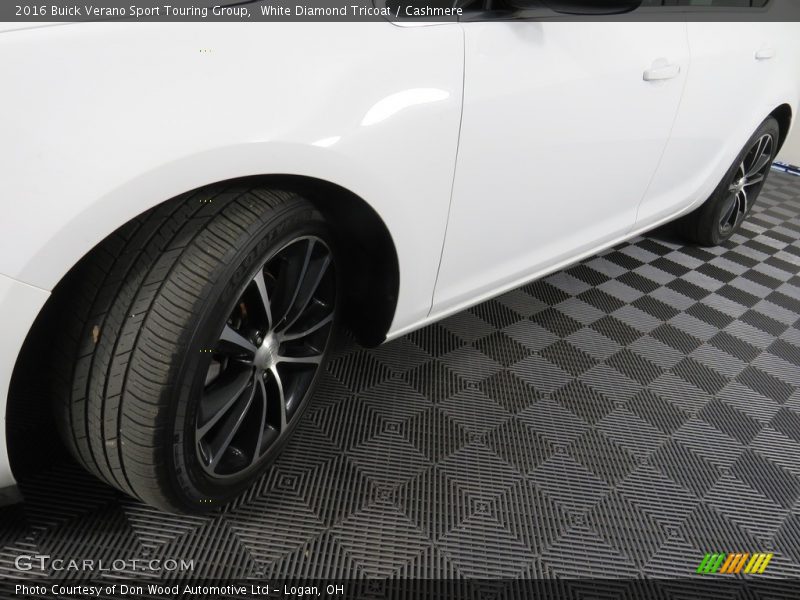 White Diamond Tricoat / Cashmere 2016 Buick Verano Sport Touring Group