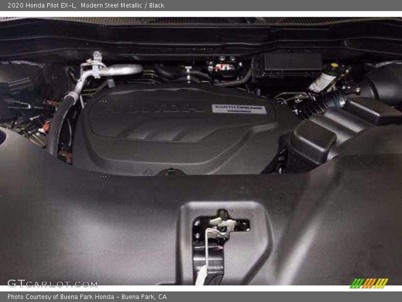 Modern Steel Metallic / Black 2020 Honda Pilot EX-L