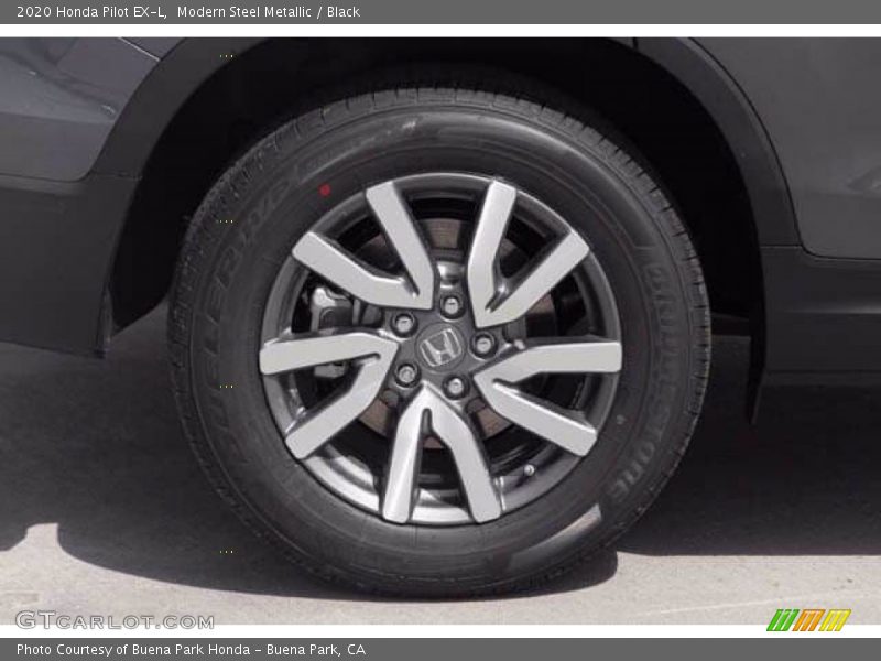 Modern Steel Metallic / Black 2020 Honda Pilot EX-L