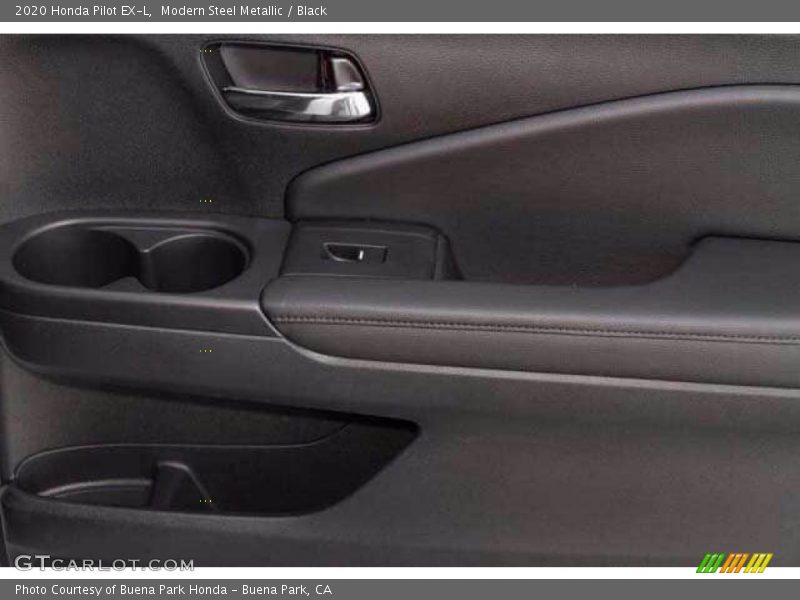 Modern Steel Metallic / Black 2020 Honda Pilot EX-L