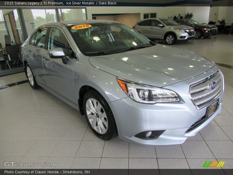 Front 3/4 View of 2015 Legacy 2.5i Premium