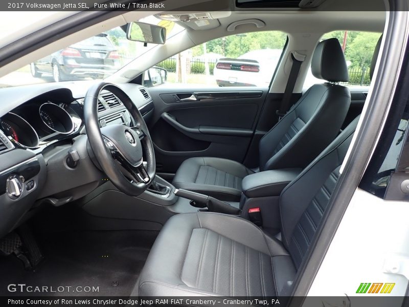 Pure White / Titan Black 2017 Volkswagen Jetta SEL