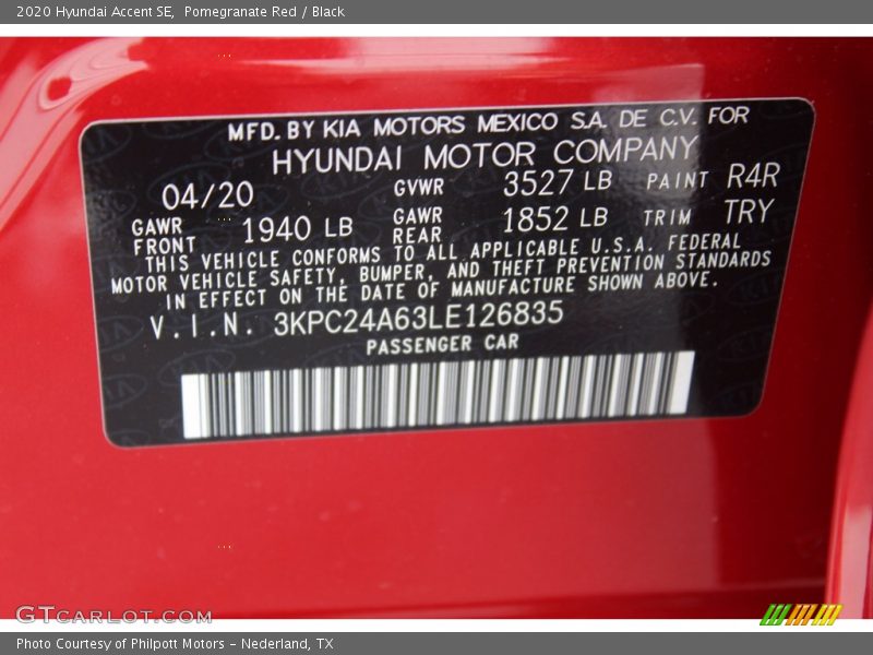 Pomegranate Red / Black 2020 Hyundai Accent SE