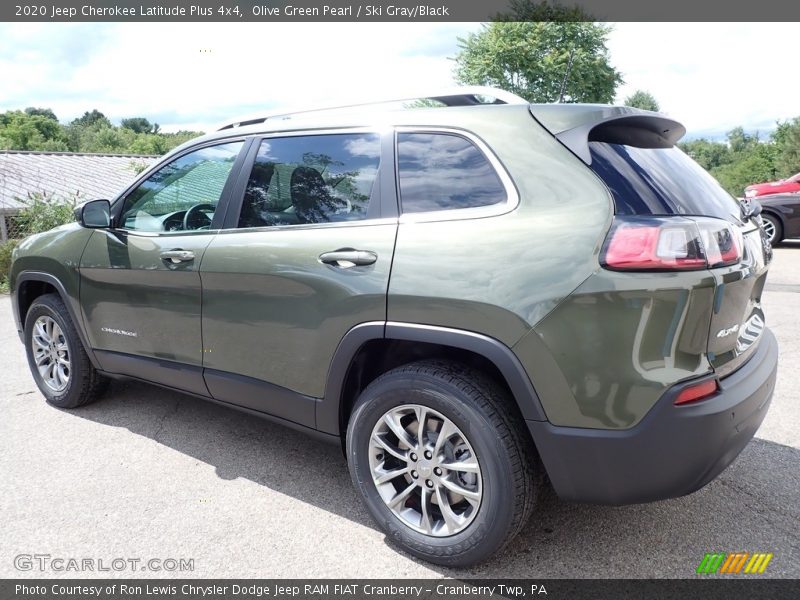 Olive Green Pearl / Ski Gray/Black 2020 Jeep Cherokee Latitude Plus 4x4