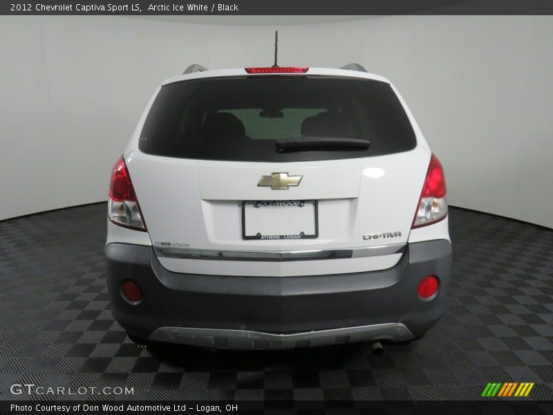 Arctic Ice White / Black 2012 Chevrolet Captiva Sport LS