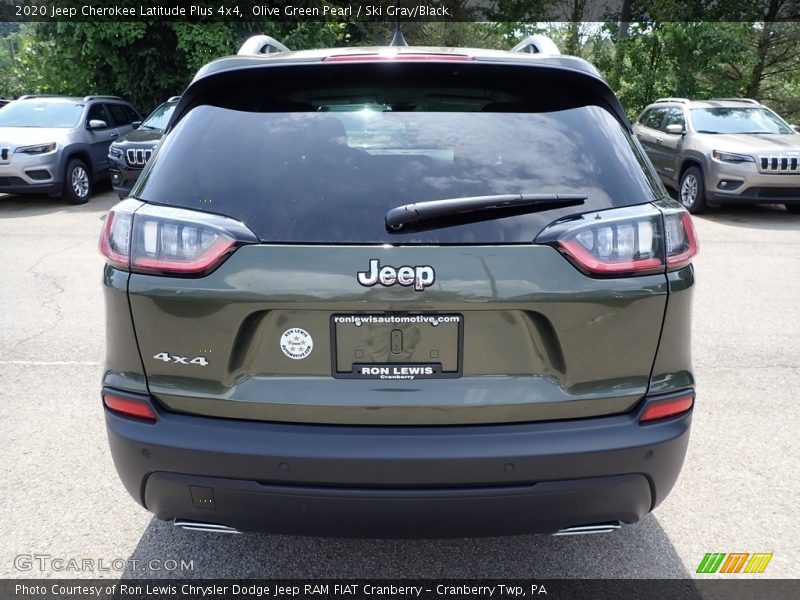 Olive Green Pearl / Ski Gray/Black 2020 Jeep Cherokee Latitude Plus 4x4