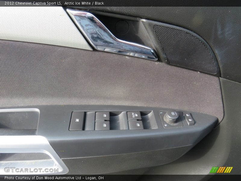 Arctic Ice White / Black 2012 Chevrolet Captiva Sport LS