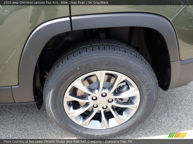 Olive Green Pearl / Ski Gray/Black 2020 Jeep Cherokee Latitude Plus 4x4