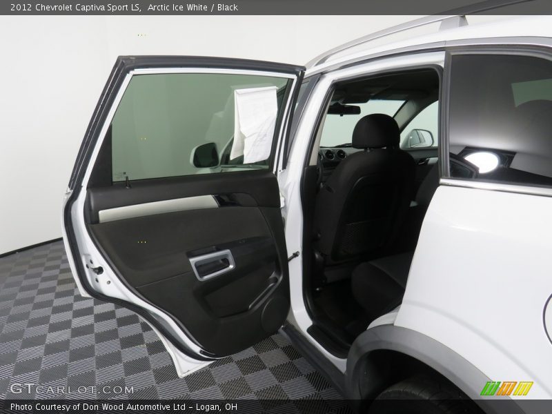 Arctic Ice White / Black 2012 Chevrolet Captiva Sport LS