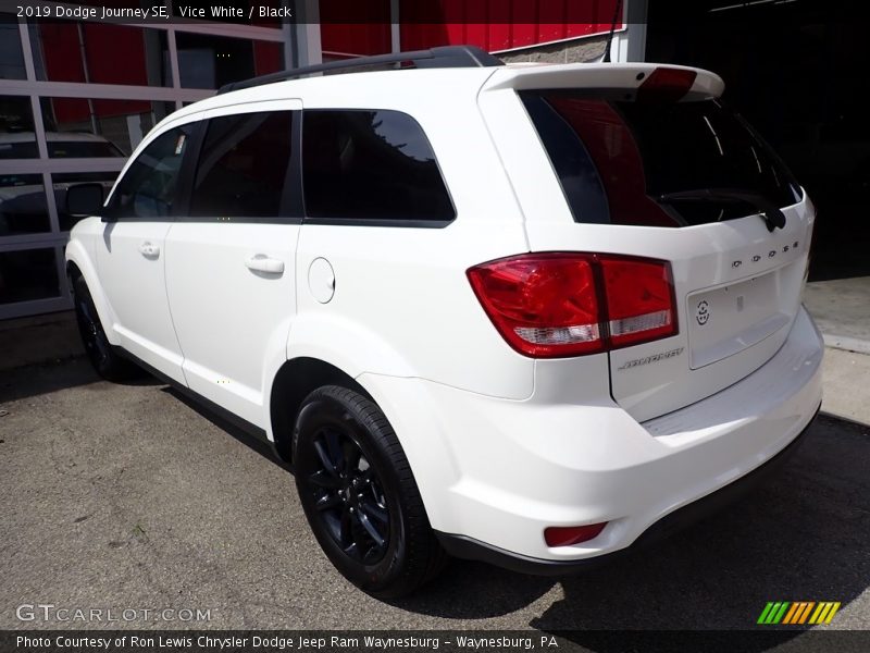 Vice White / Black 2019 Dodge Journey SE