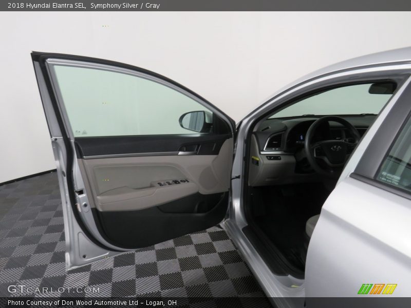 Symphony Silver / Gray 2018 Hyundai Elantra SEL