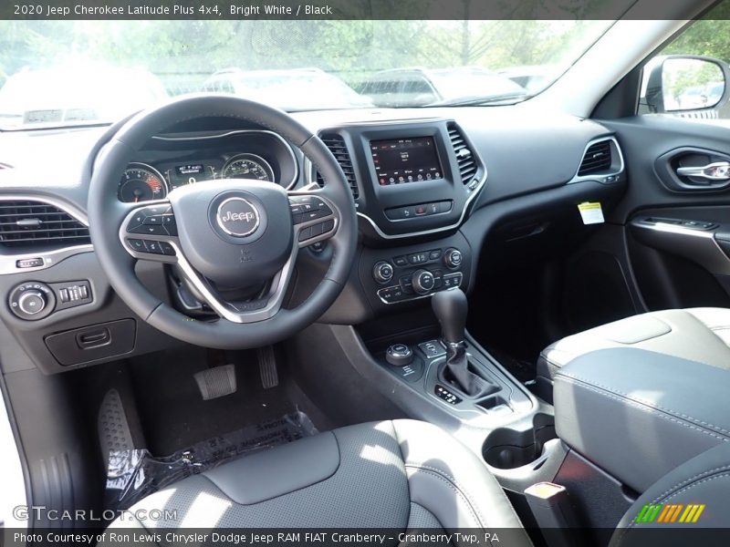 Bright White / Black 2020 Jeep Cherokee Latitude Plus 4x4
