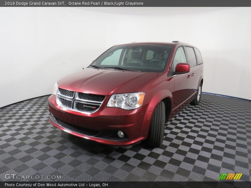 Octane Red Pearl / Black/Light Graystone 2019 Dodge Grand Caravan SXT