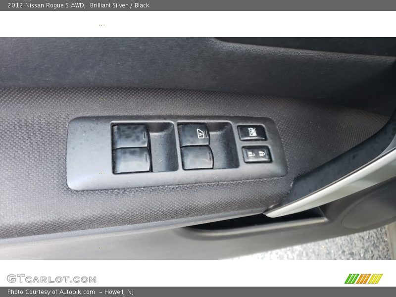 Brilliant Silver / Black 2012 Nissan Rogue S AWD