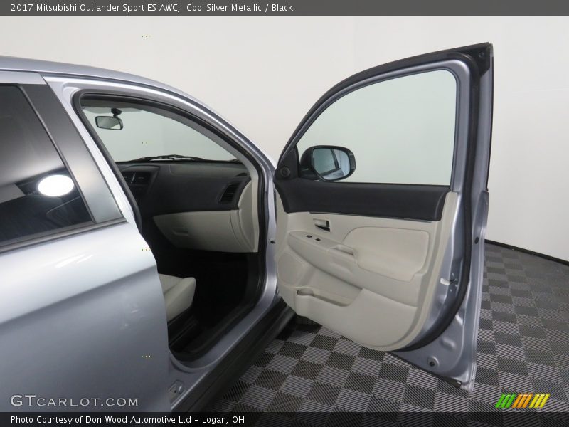 Door Panel of 2017 Outlander Sport ES AWC