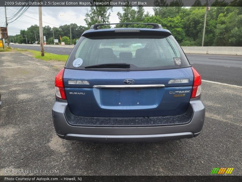 Newport Blue Pearl / Off Black 2009 Subaru Outback 2.5i Special Edition Wagon