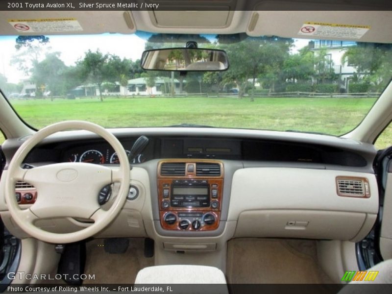Silver Spruce Metallic / Ivory 2001 Toyota Avalon XL