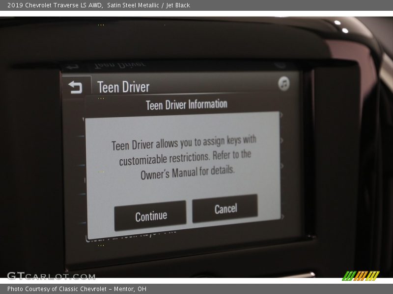 Satin Steel Metallic / Jet Black 2019 Chevrolet Traverse LS AWD