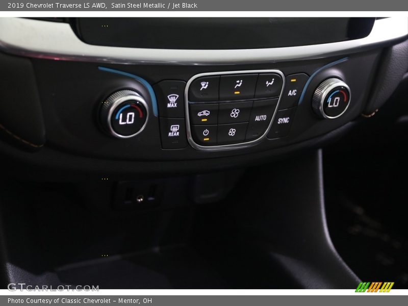 Satin Steel Metallic / Jet Black 2019 Chevrolet Traverse LS AWD