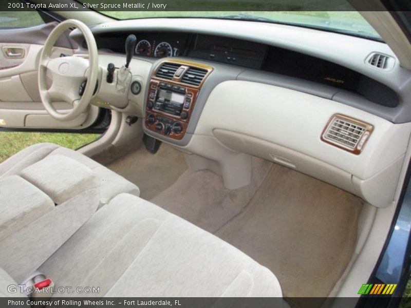 Silver Spruce Metallic / Ivory 2001 Toyota Avalon XL