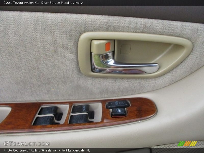 Silver Spruce Metallic / Ivory 2001 Toyota Avalon XL