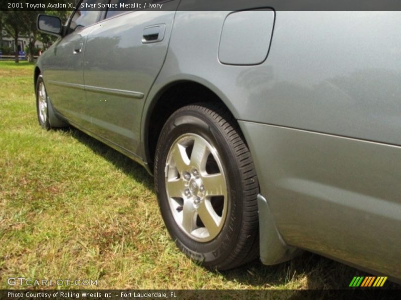 Silver Spruce Metallic / Ivory 2001 Toyota Avalon XL