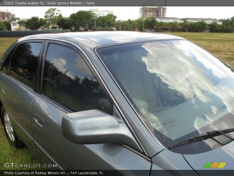 Silver Spruce Metallic / Ivory 2001 Toyota Avalon XL