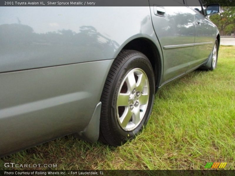 Silver Spruce Metallic / Ivory 2001 Toyota Avalon XL