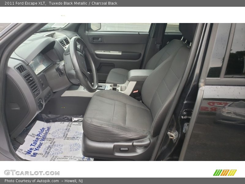 Tuxedo Black Metallic / Charcoal Black 2011 Ford Escape XLT