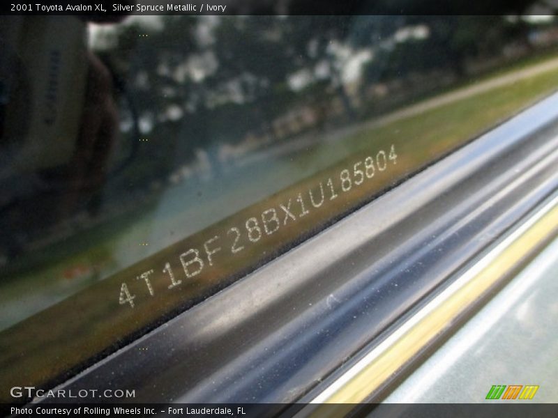 Silver Spruce Metallic / Ivory 2001 Toyota Avalon XL