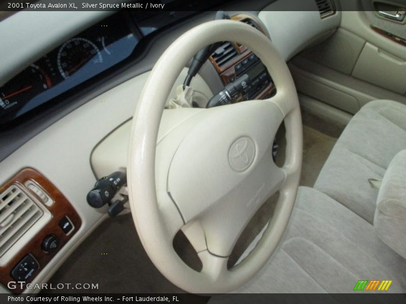 Silver Spruce Metallic / Ivory 2001 Toyota Avalon XL