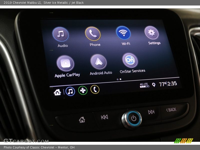 Silver Ice Metallic / Jet Black 2019 Chevrolet Malibu LS