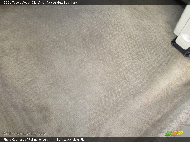 Silver Spruce Metallic / Ivory 2001 Toyota Avalon XL