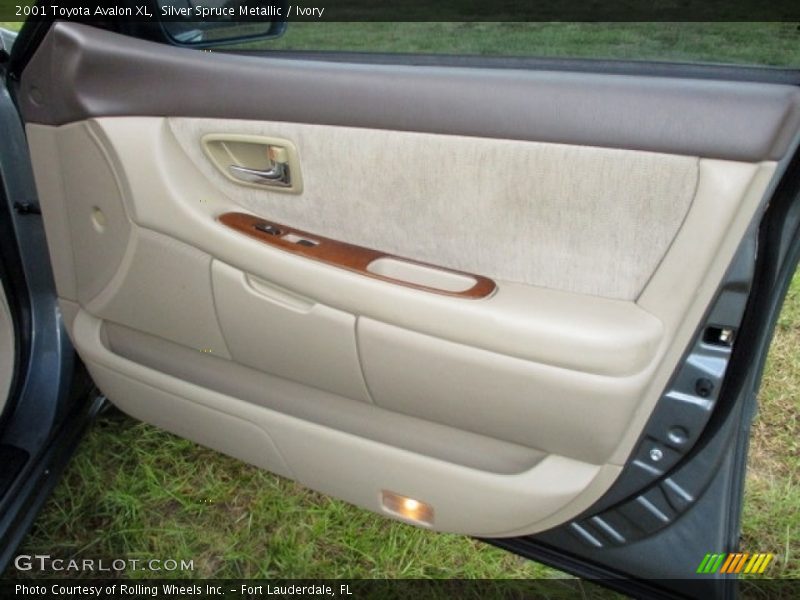 Silver Spruce Metallic / Ivory 2001 Toyota Avalon XL