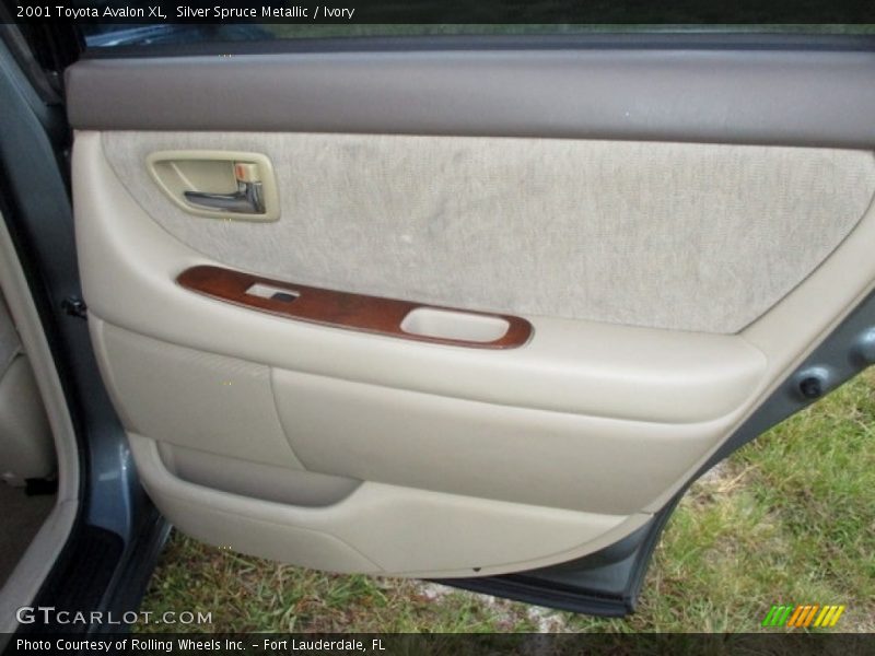 Silver Spruce Metallic / Ivory 2001 Toyota Avalon XL