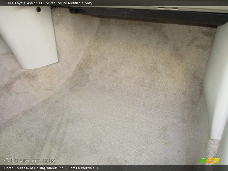 Silver Spruce Metallic / Ivory 2001 Toyota Avalon XL