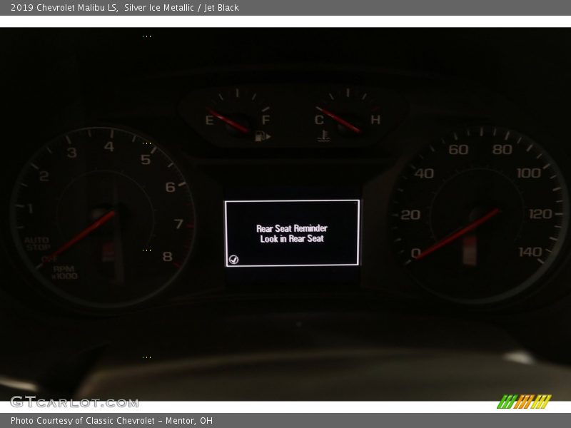 Silver Ice Metallic / Jet Black 2019 Chevrolet Malibu LS