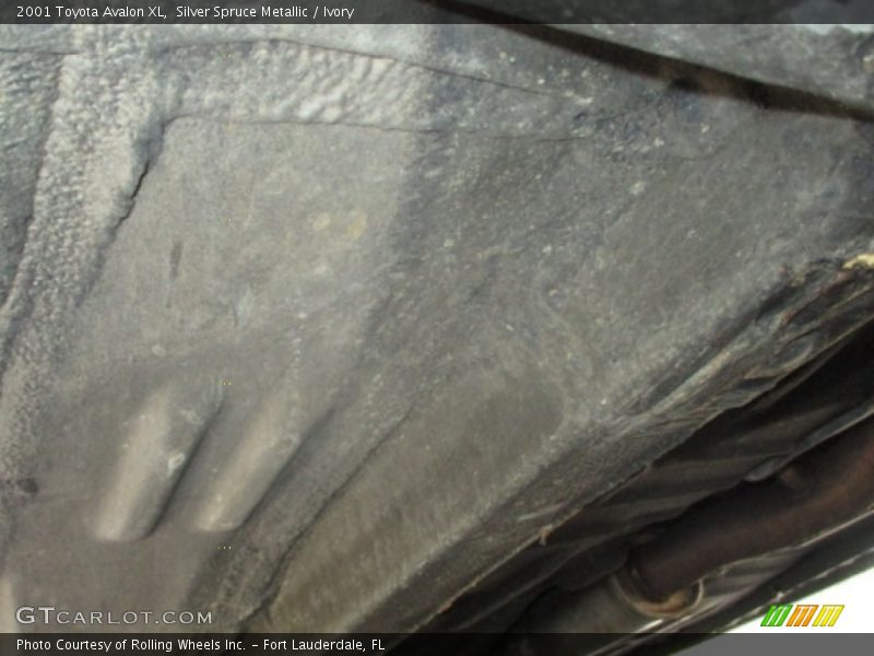 Silver Spruce Metallic / Ivory 2001 Toyota Avalon XL
