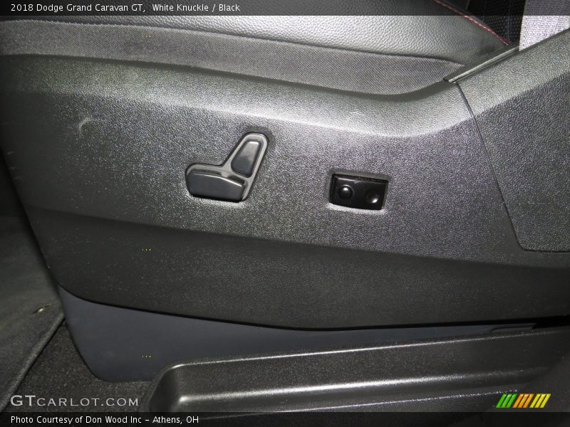White Knuckle / Black 2018 Dodge Grand Caravan GT