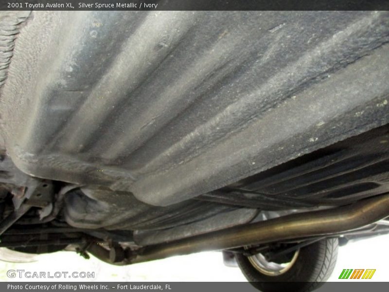 Silver Spruce Metallic / Ivory 2001 Toyota Avalon XL