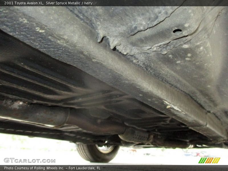 Silver Spruce Metallic / Ivory 2001 Toyota Avalon XL